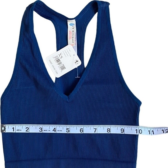 Free People Free Throw Crop Top Yoga Workout Sports Top Womens Size XS New - Picture 8 of 10